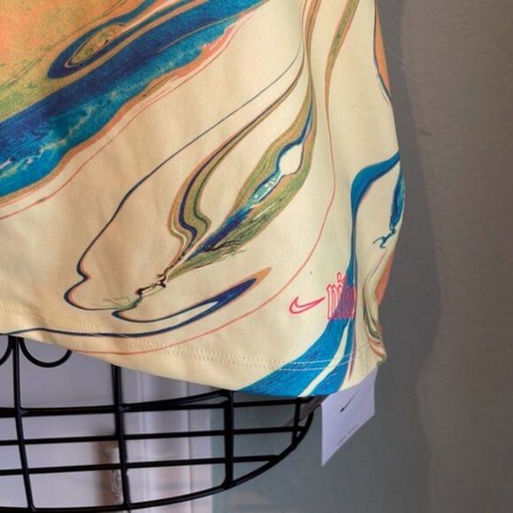 Nike Yellow Sportswear Air Cropped Tank Top XL - Picture 4 of 8